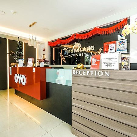โอโย 1148 เกนยาลัง สวีท Hotel มีรี ภายนอก รูปภาพ
